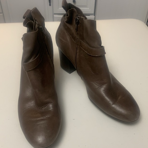 Paul Green Heeled Ankle Boots Brown Side Zip Contemporary Leather Size 6.5 - Picture 2 of 11